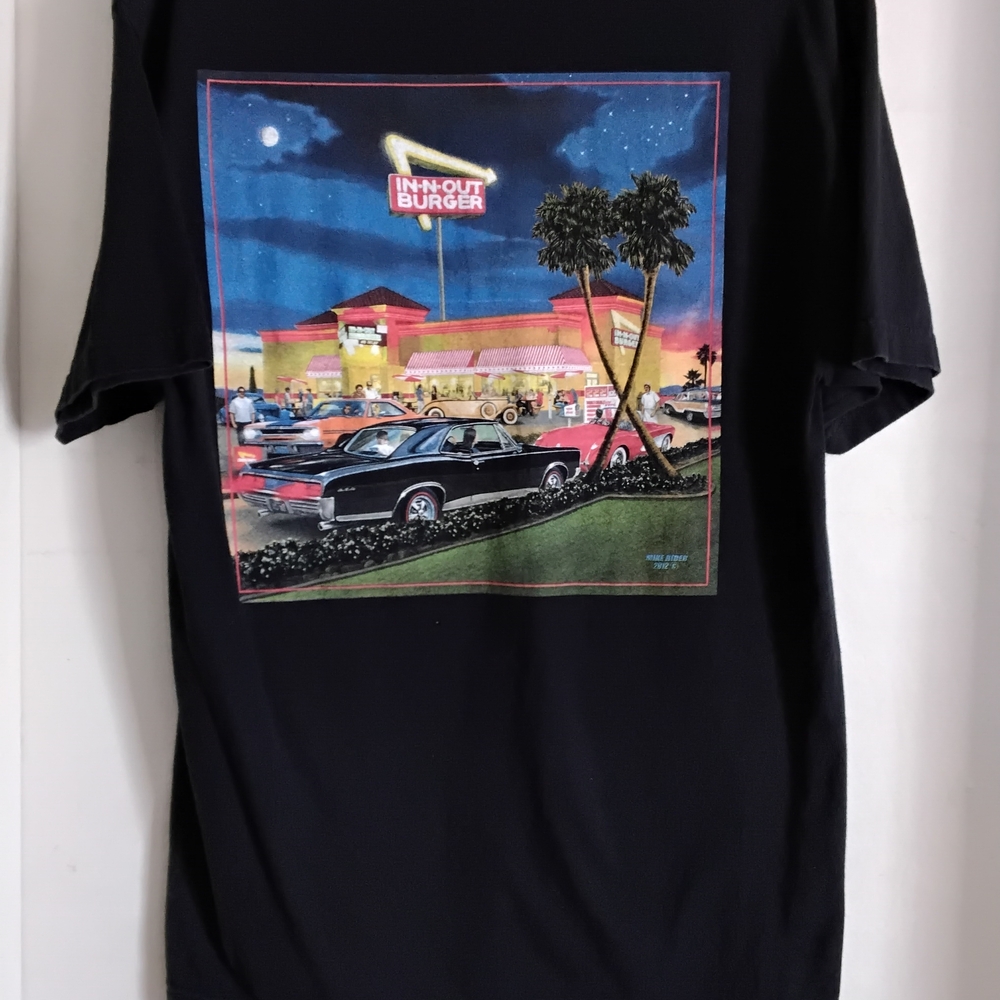 IN & OUT Black Graphic Short Sleeve Tee